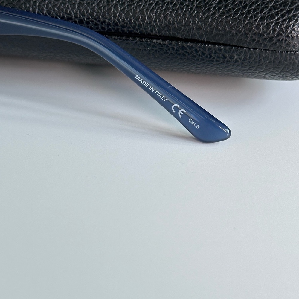 NWT Balenciaga BB0047S-004 - Picture 7 of 9